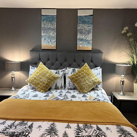 לאנלי Cockledora, A Luxury Ground Floor Beachfront Apartment מראה חיצוני תמונה