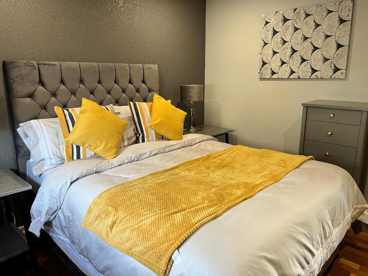 לאנלי Cockledora, A Luxury Ground Floor Beachfront Apartment מראה חיצוני תמונה