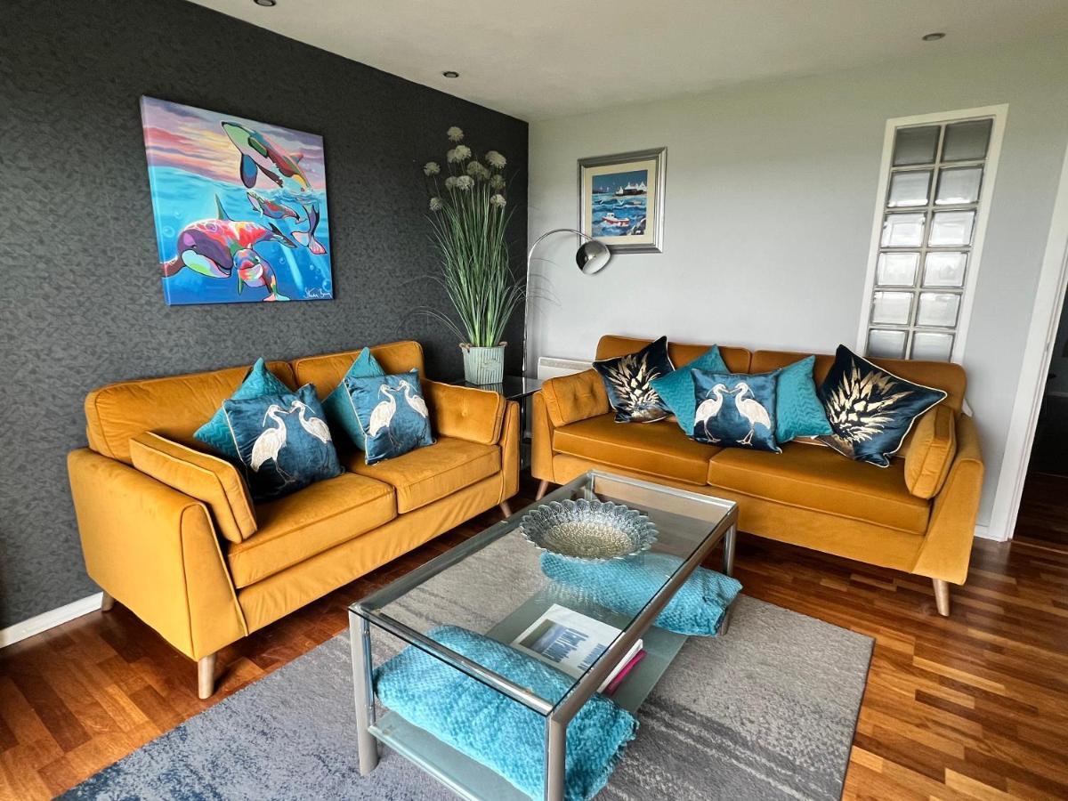 לאנלי Cockledora, A Luxury Ground Floor Beachfront Apartment מראה חיצוני תמונה