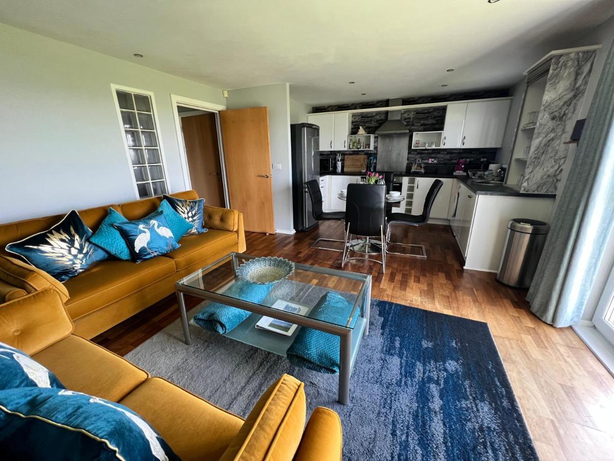 לאנלי Cockledora, A Luxury Ground Floor Beachfront Apartment מראה חיצוני תמונה