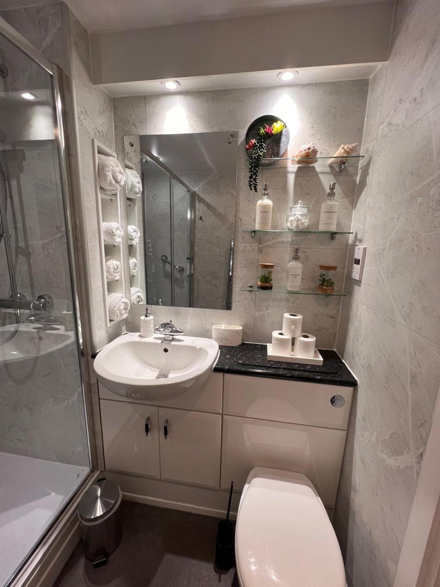 לאנלי Cockledora, A Luxury Ground Floor Beachfront Apartment מראה חיצוני תמונה